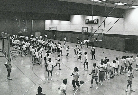 HOOP-CAMPS Basketball HOOP-CAMPS Basketball